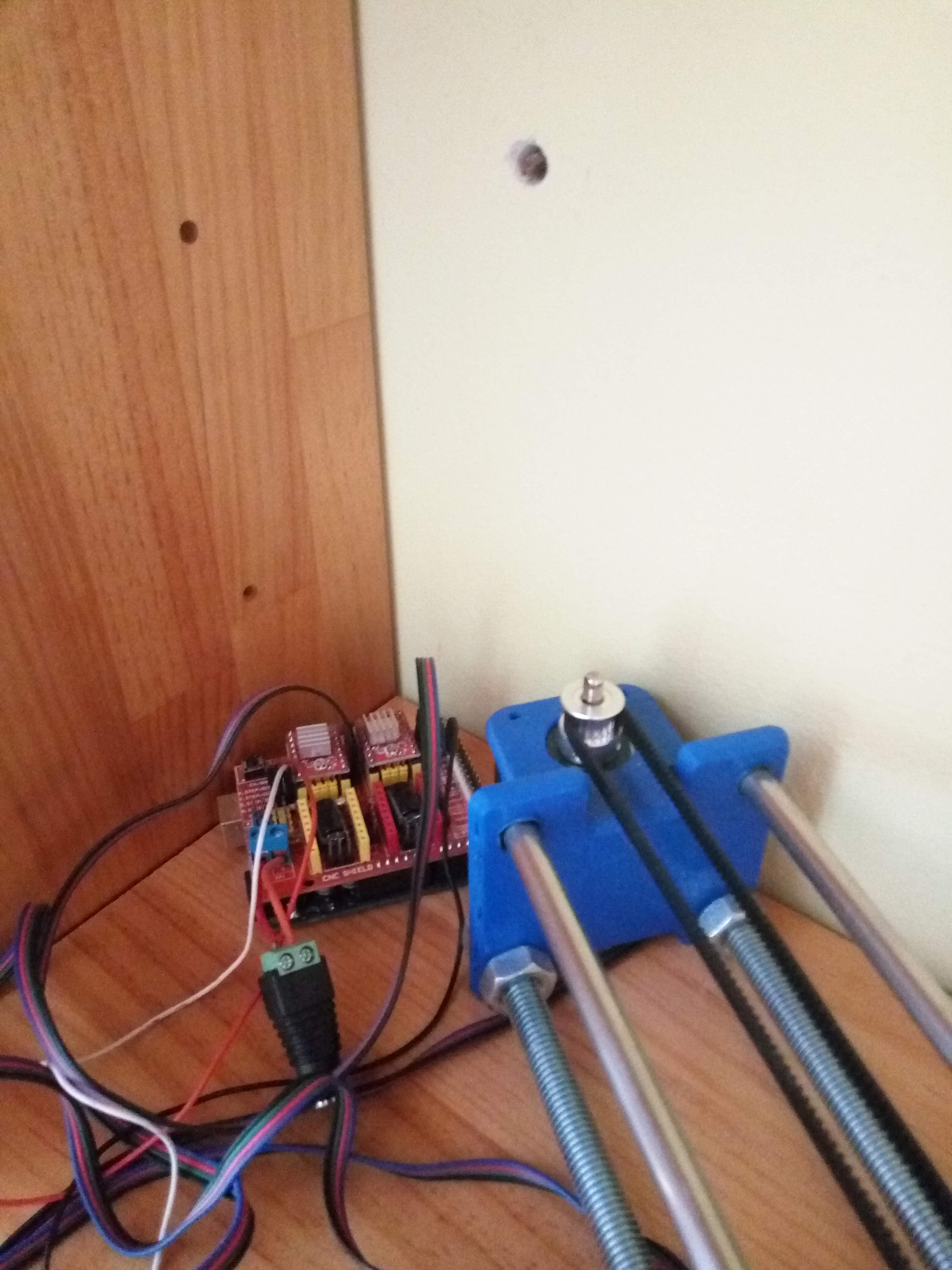 Plotter dibujando
