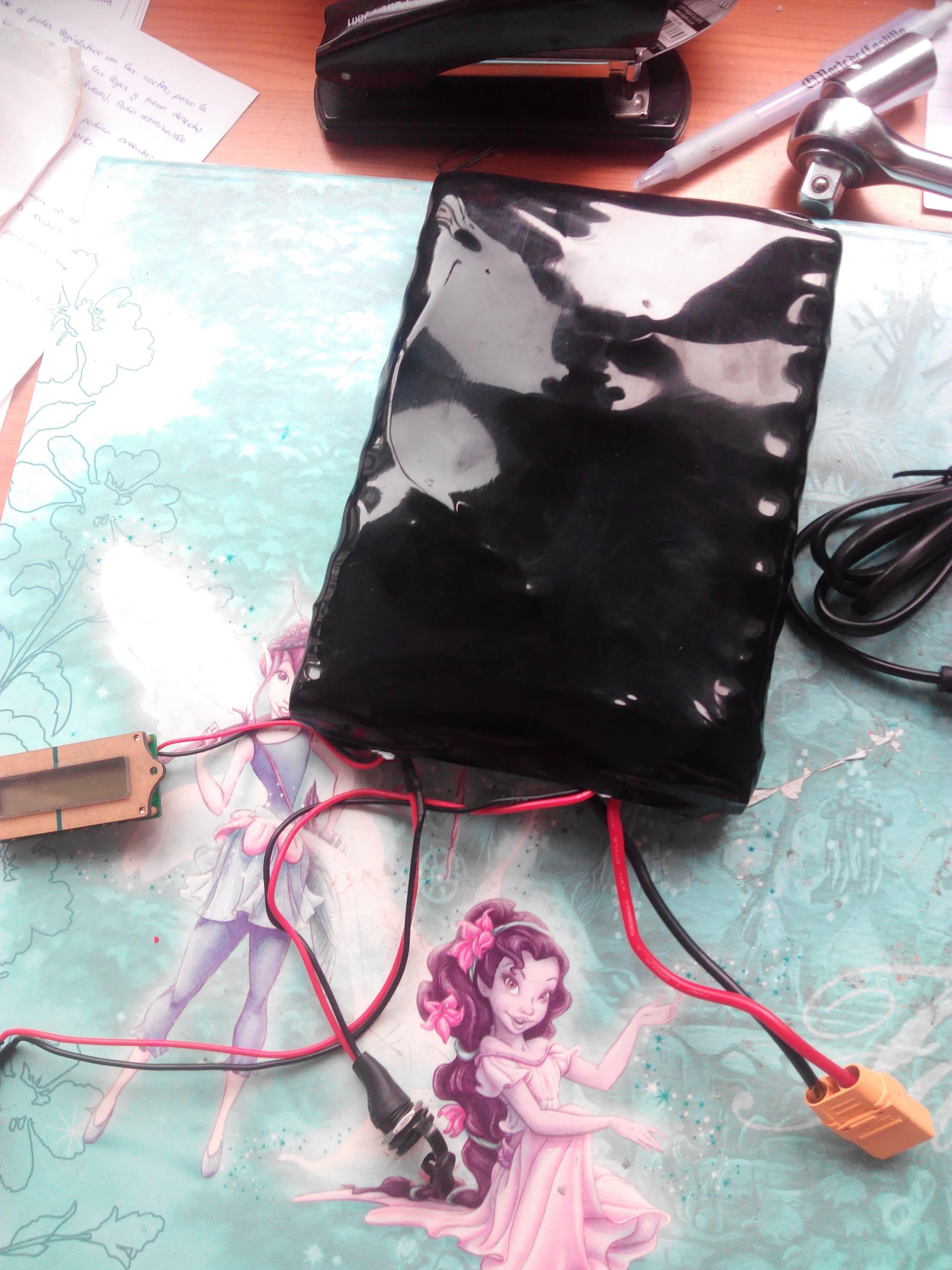 BMS, switch y conectores XT60